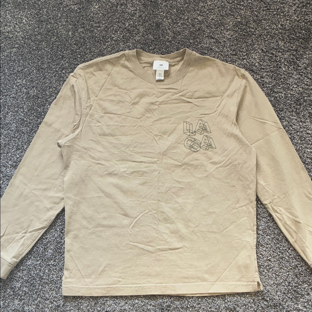 H&M Beige Long-Sleeve Crewneck Shirt with LA CA Graphic